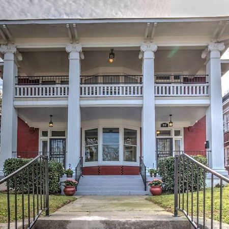 Classic Woodwork And Details In 1912 Colonial Memphis Exterior photo